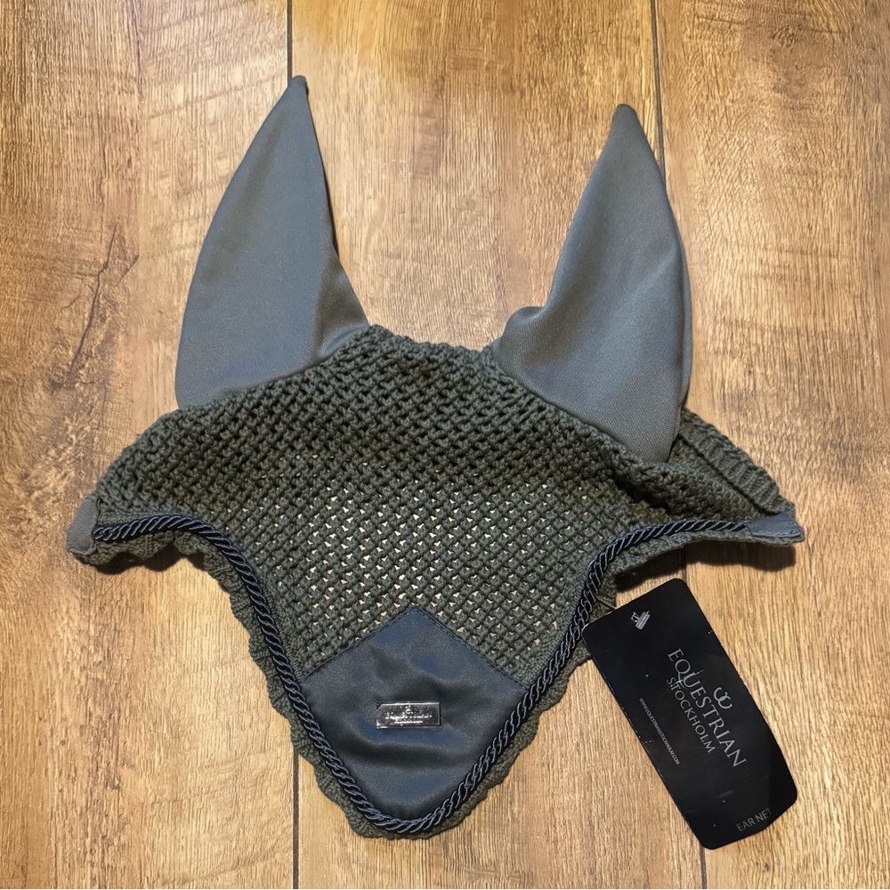 NWT Equestrian Stockholm Deep Olivine Fly Veil
